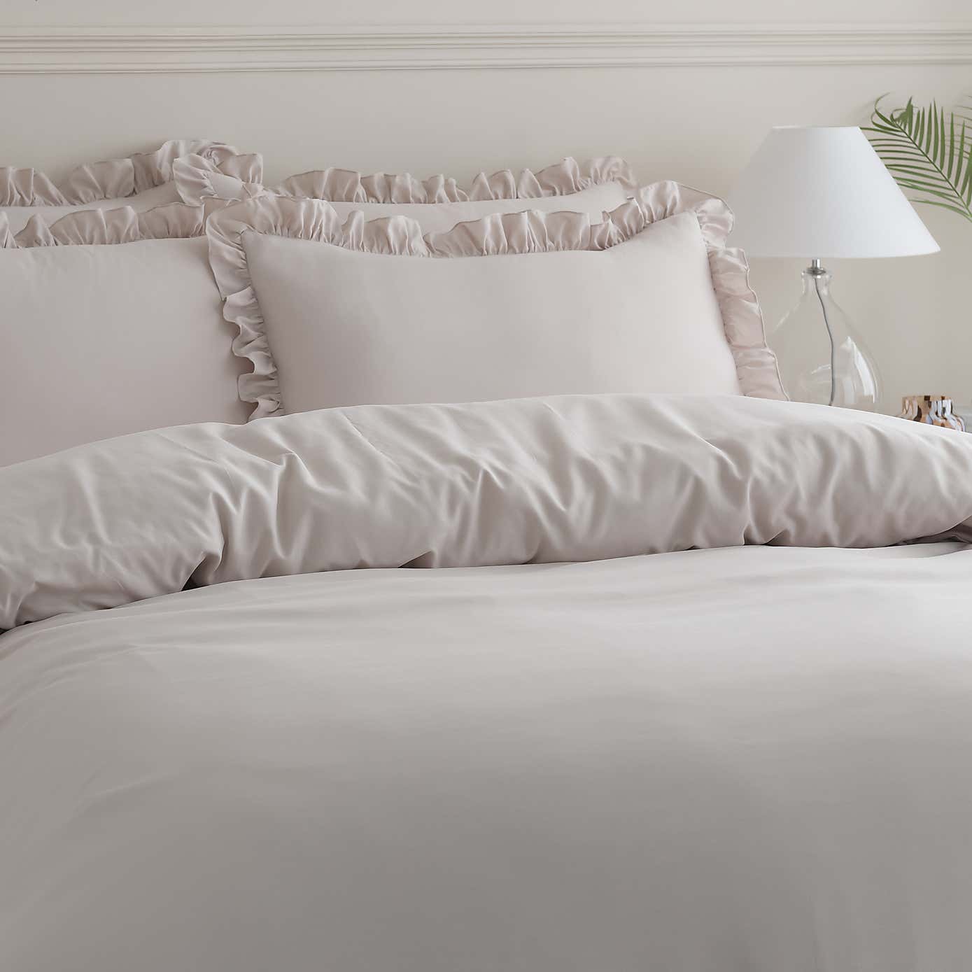 Carousel zoom image position 5 of 7