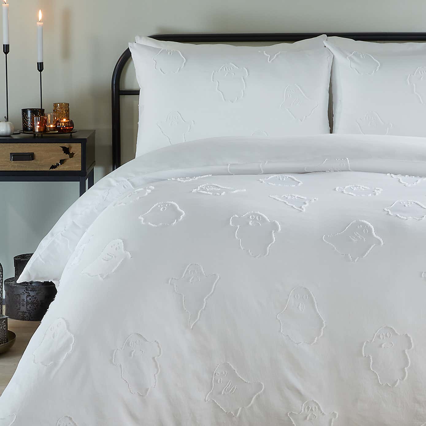 Carousel zoom image position 3 of 3