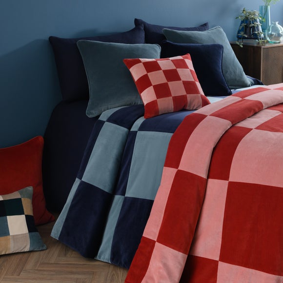 Carousel navigation image position 3 of 3