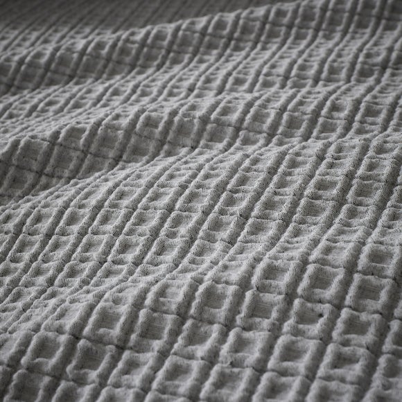 Carousel navigation image position 3 of 5