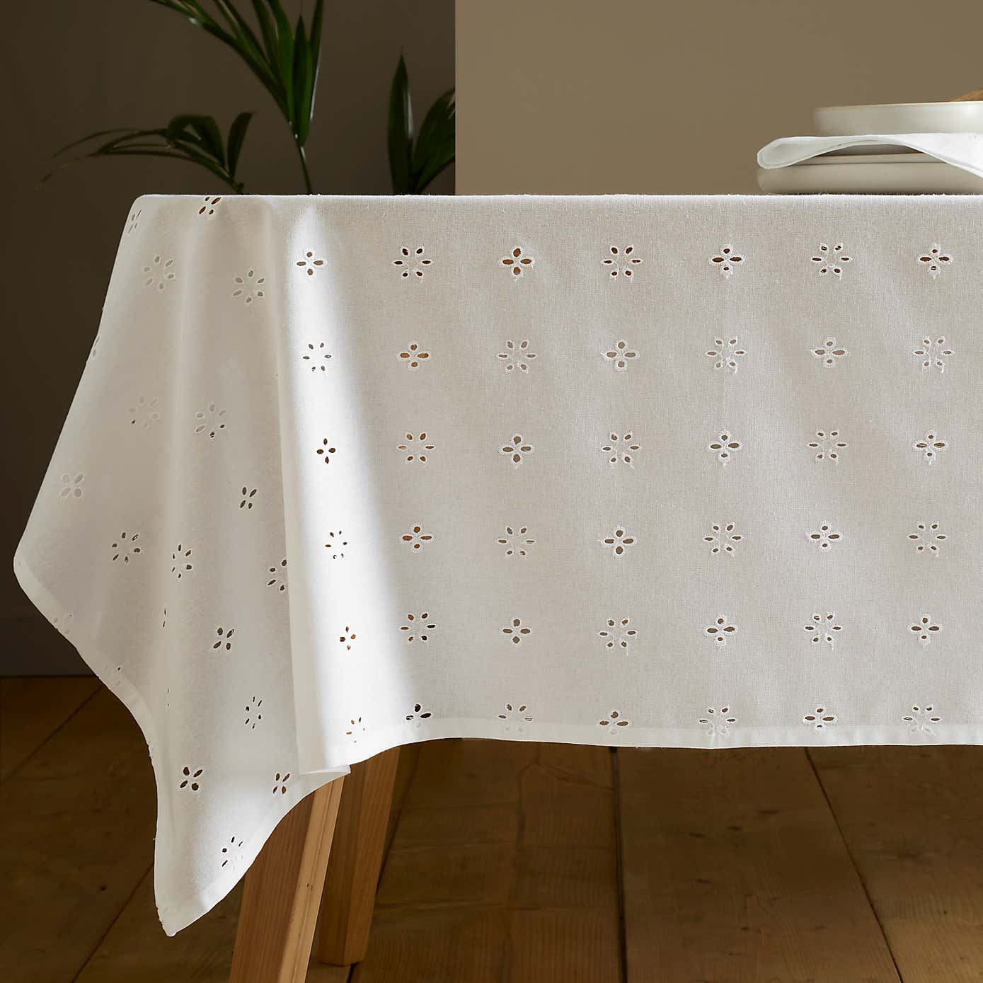 Carousel zoom image position 2 of 5