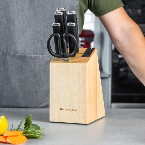 Carousel navigation image position 3 of 9