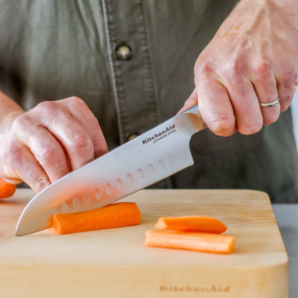 Carousel navigation image position 4 of 7