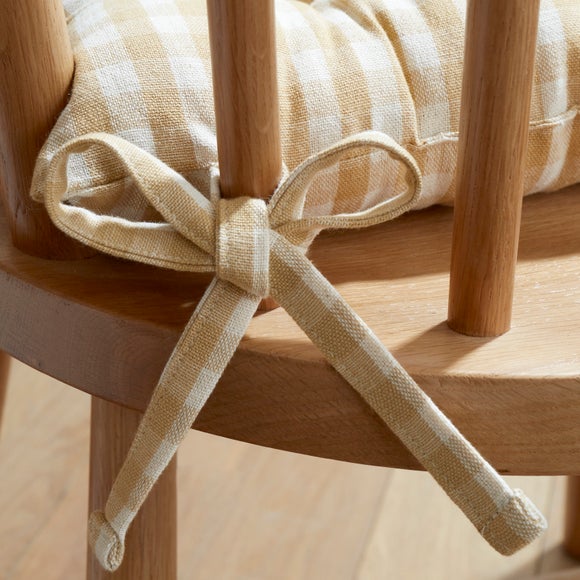 Carousel navigation image position 3 of 4