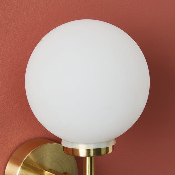 Carousel navigation image position 3 of 6