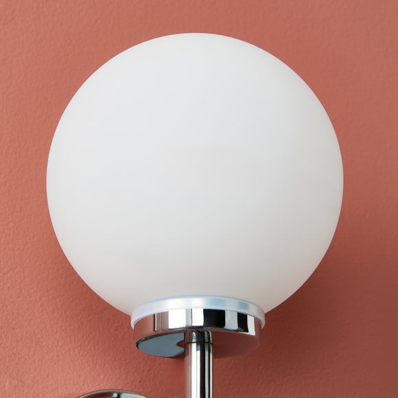 Carousel navigation image position 3 of 6