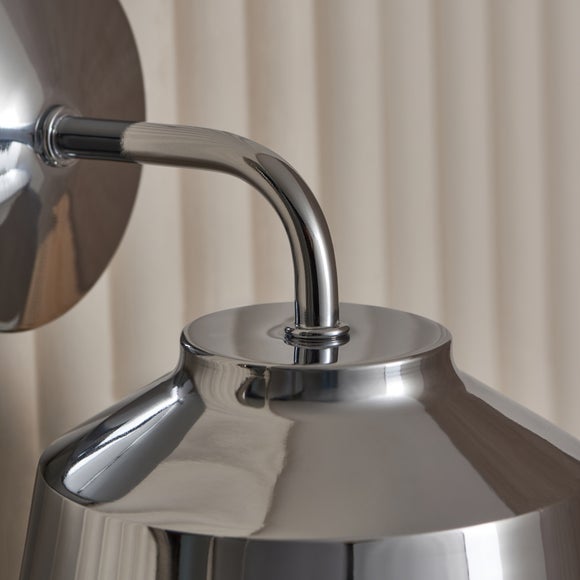 Carousel navigation image position 4 of 6