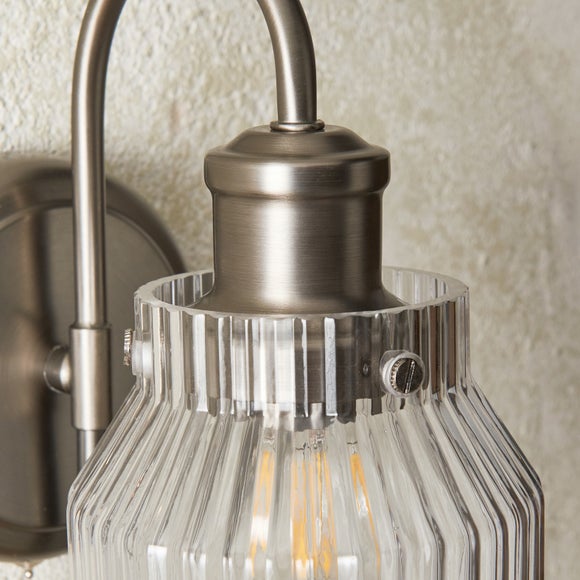 Carousel navigation image position 3 of 6