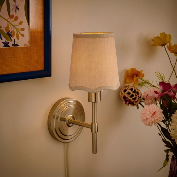 Carousel navigation image position 2 of 3