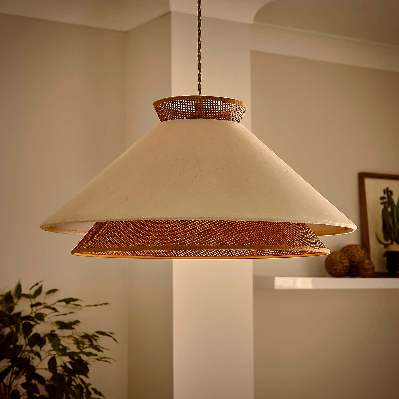 Carousel zoom image position 2 of 4