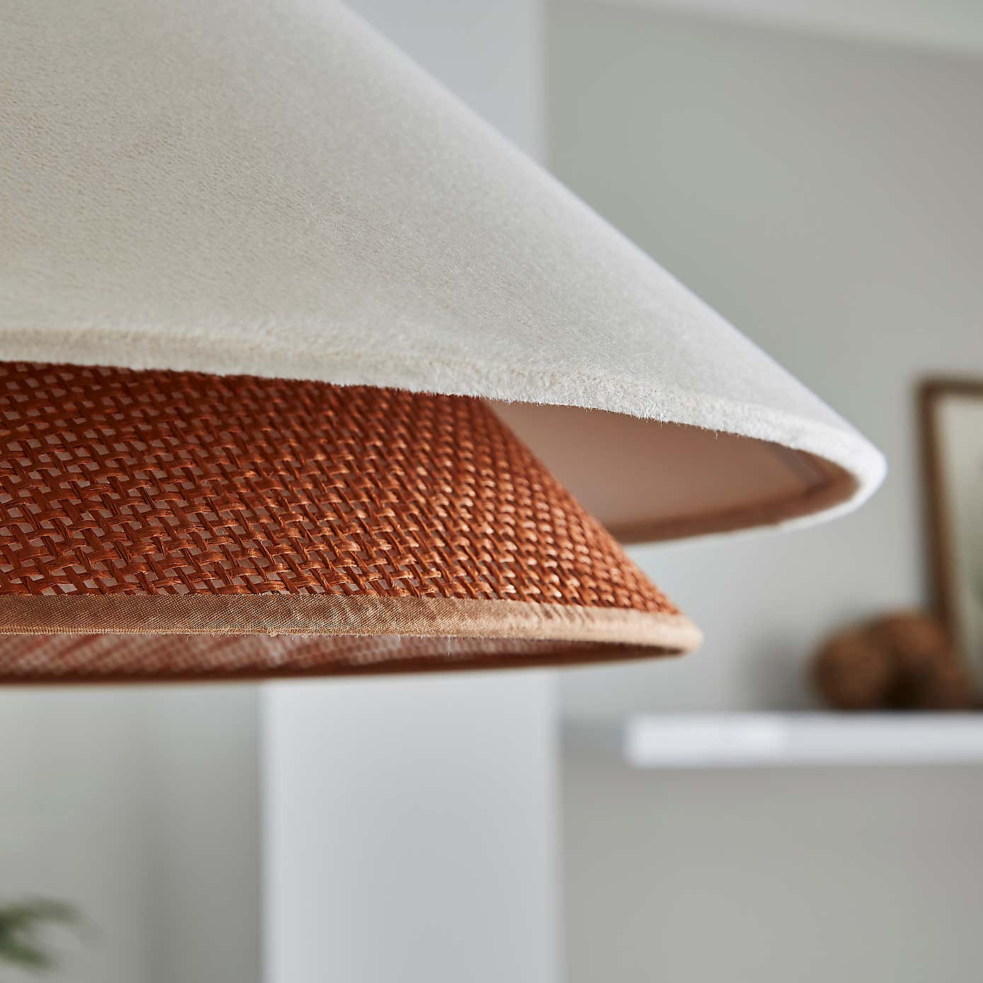 Carousel zoom image position 3 of 4