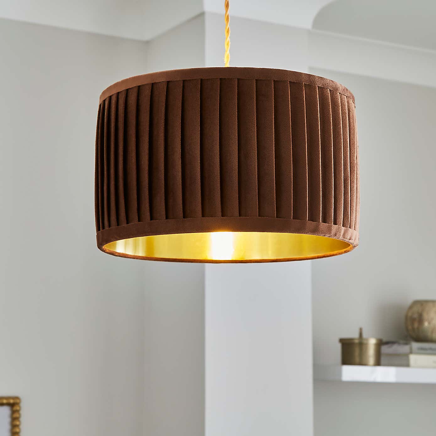 Carousel zoom image position 1 of 4