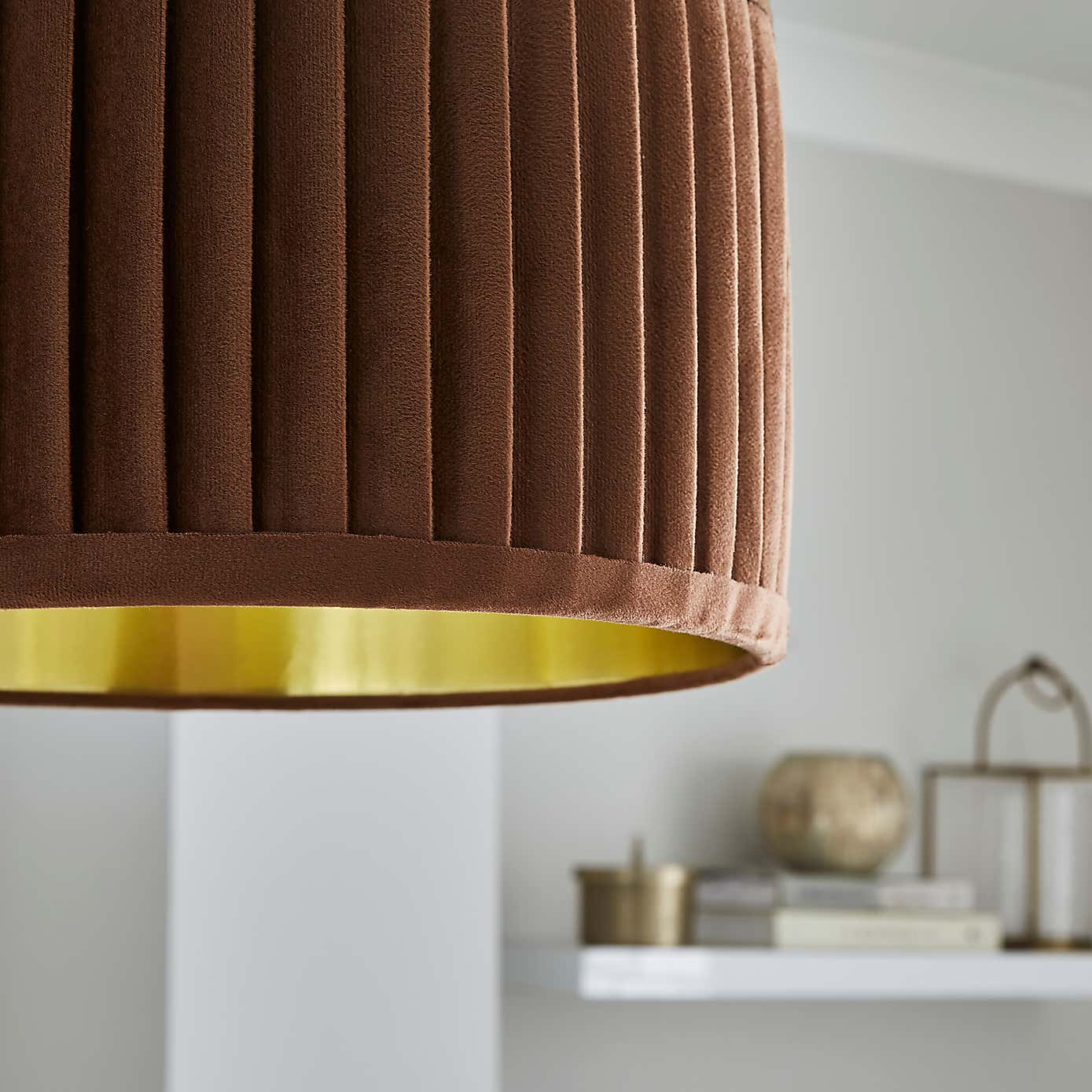 Carousel zoom image position 3 of 4