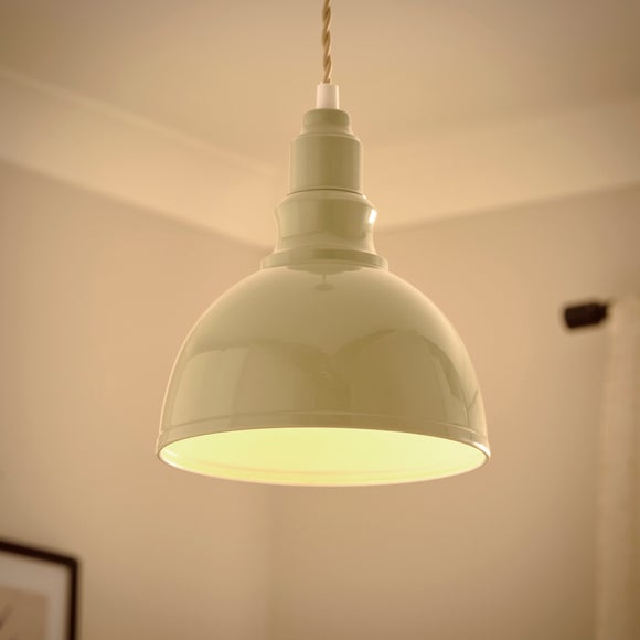 Carousel navigation image position 2 of 3