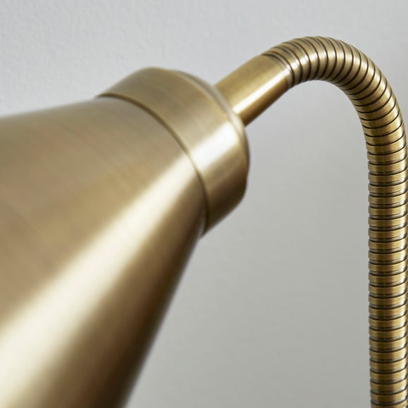 Carousel navigation image position 3 of 6