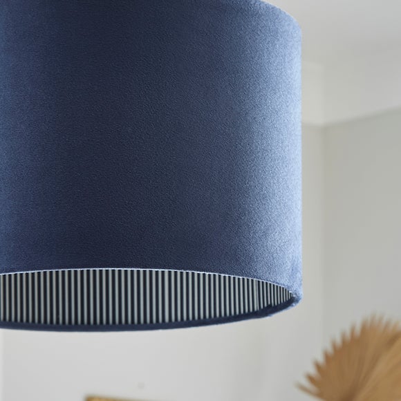 Carousel navigation image position 4 of 5