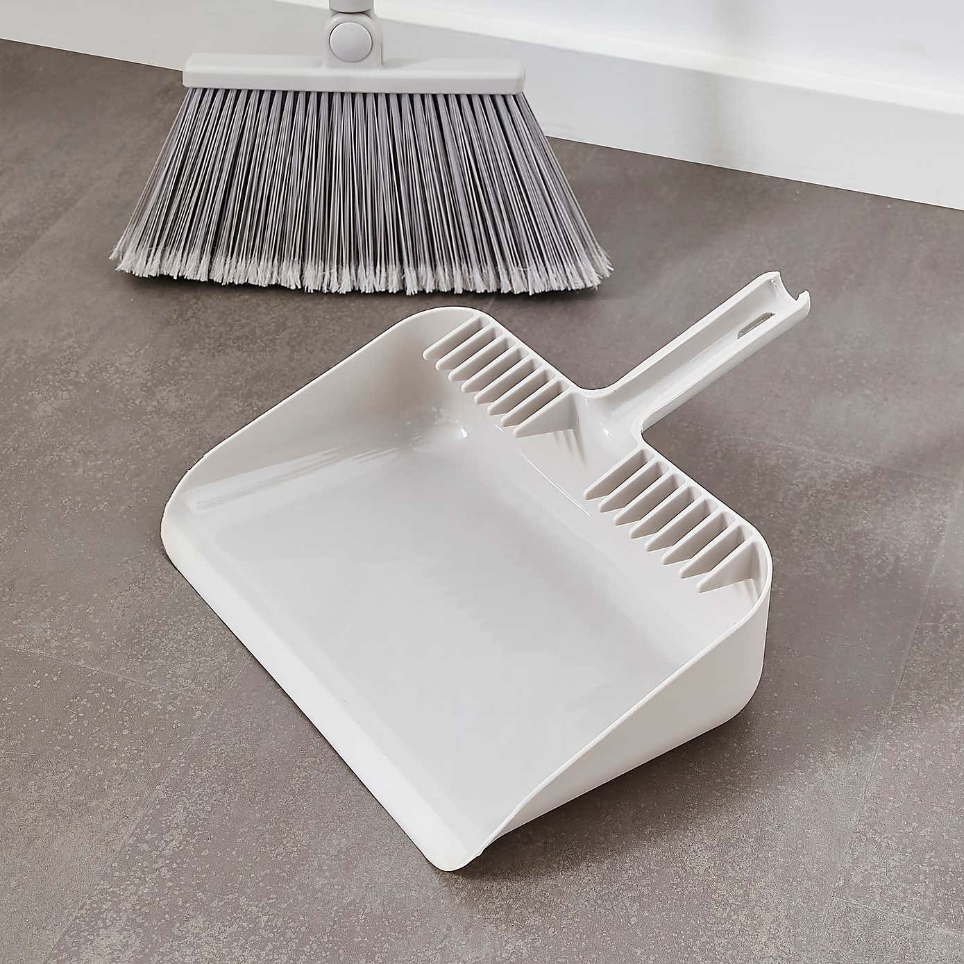 Carousel zoom image position 2 of 3