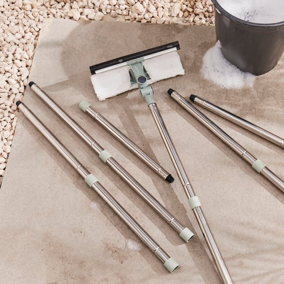 Carousel navigation image position 4 of 4