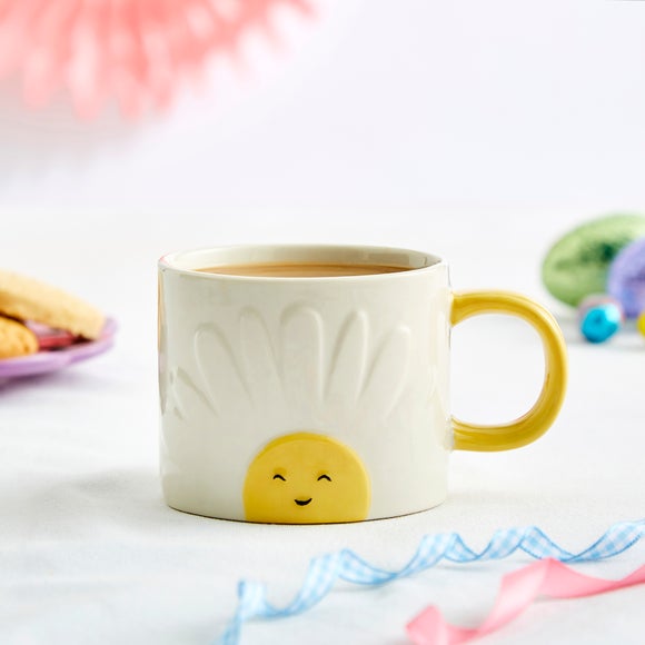 Kid's Embossed Daisy Mug