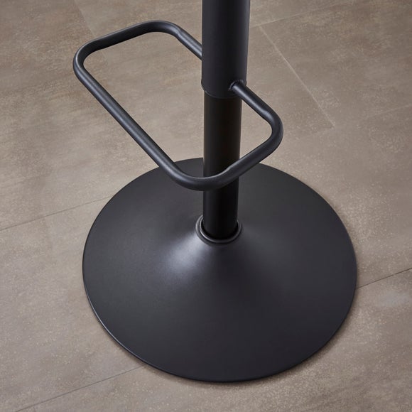 Carousel navigation image position 4 of 6