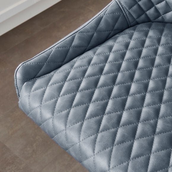 Carousel navigation image position 3 of 6