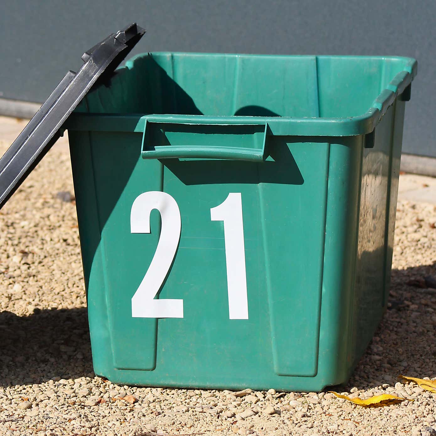 Carousel zoom image position 1 of 2