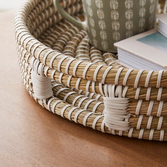 Carousel navigation image position 2 of 3