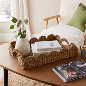 Seagrass Scallop Tray