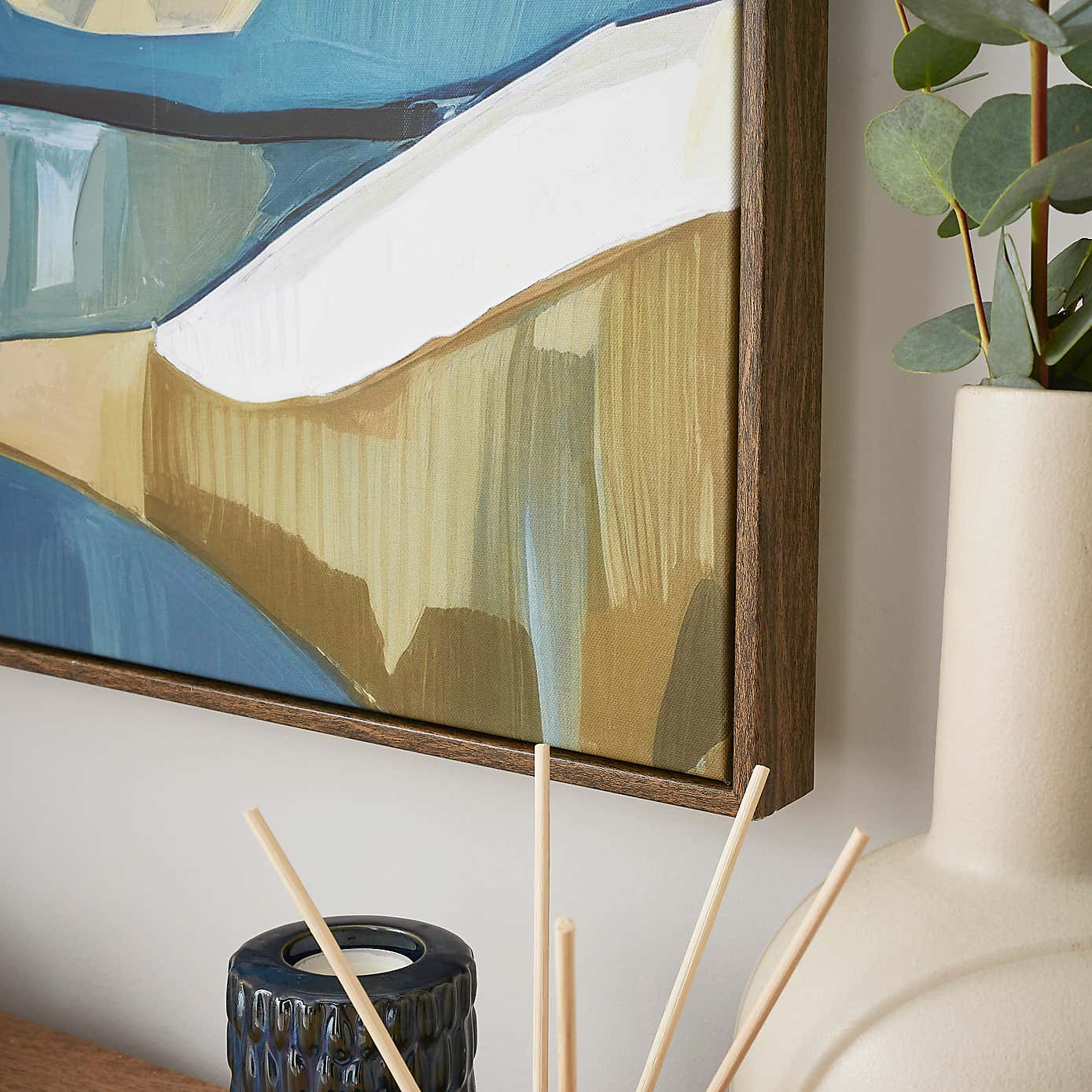 Carousel zoom image position 2 of 3