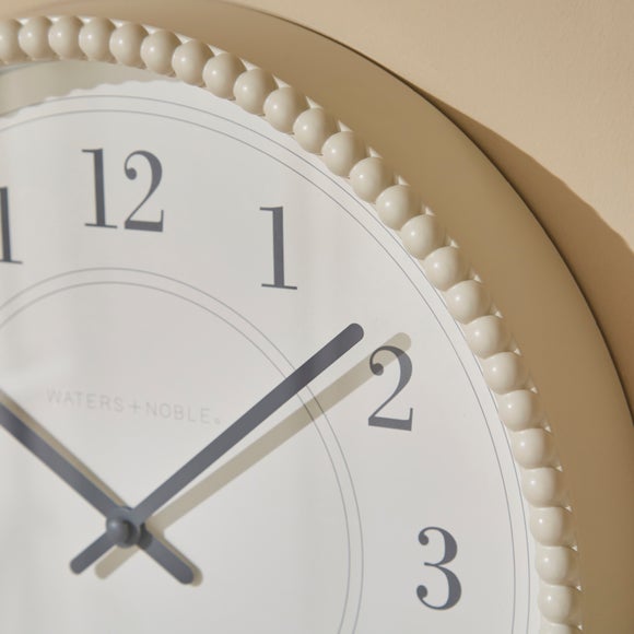 Carousel navigation image position 2 of 3