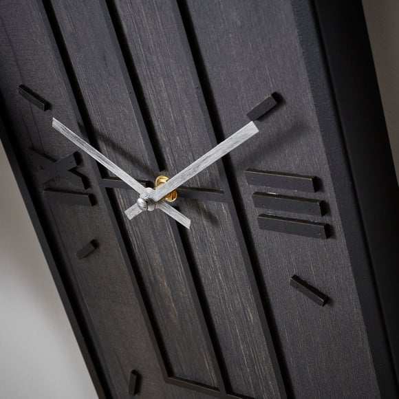 Carousel navigation image position 2 of 3