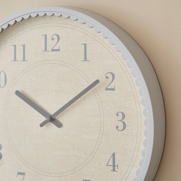 Carousel navigation image position 2 of 3