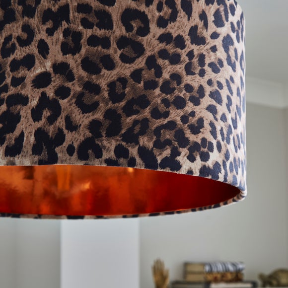 Carousel navigation image position 3 of 4