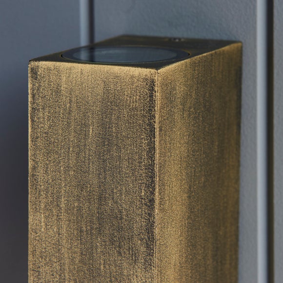 Carousel navigation image position 3 of 6