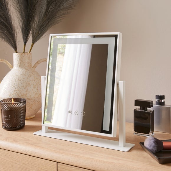 Carousel navigation image position 2 of 4