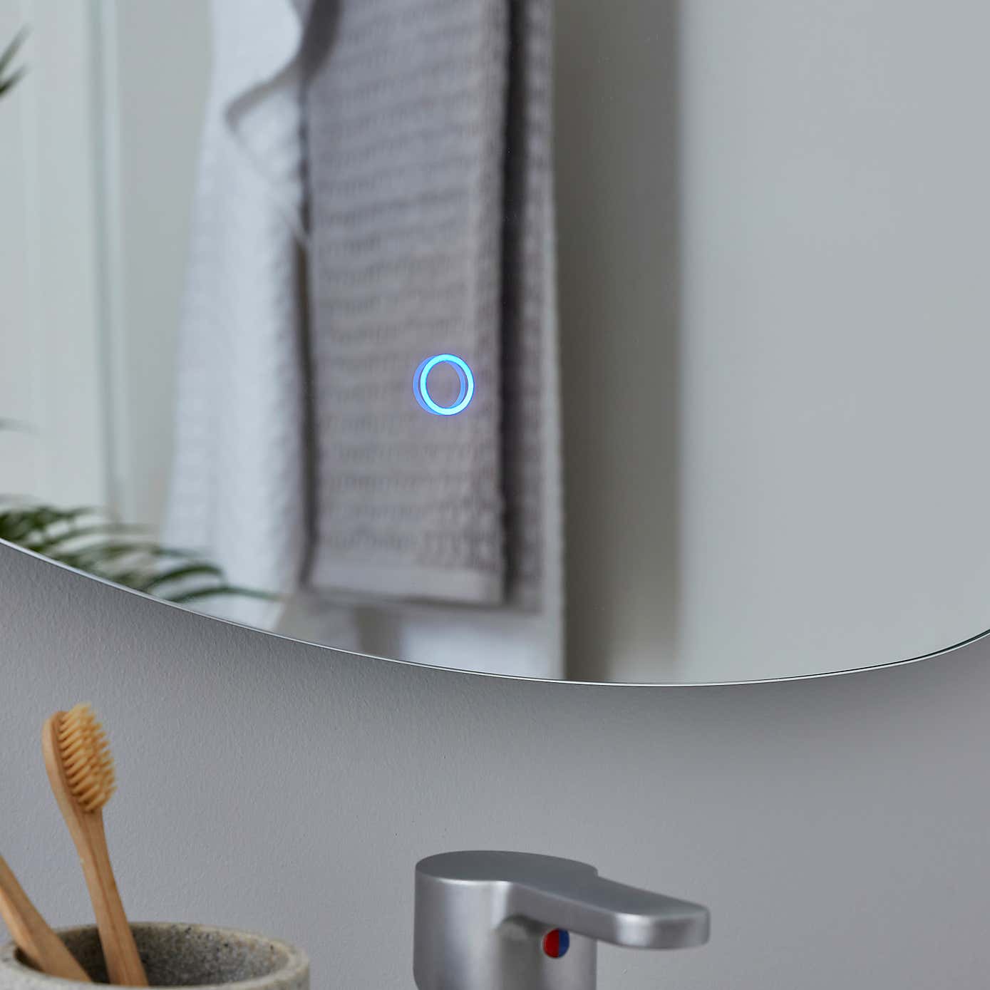 Carousel zoom image position 4 of 5