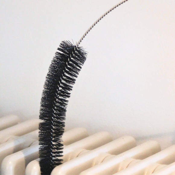 Wooden Handle Wire Radiator Brush