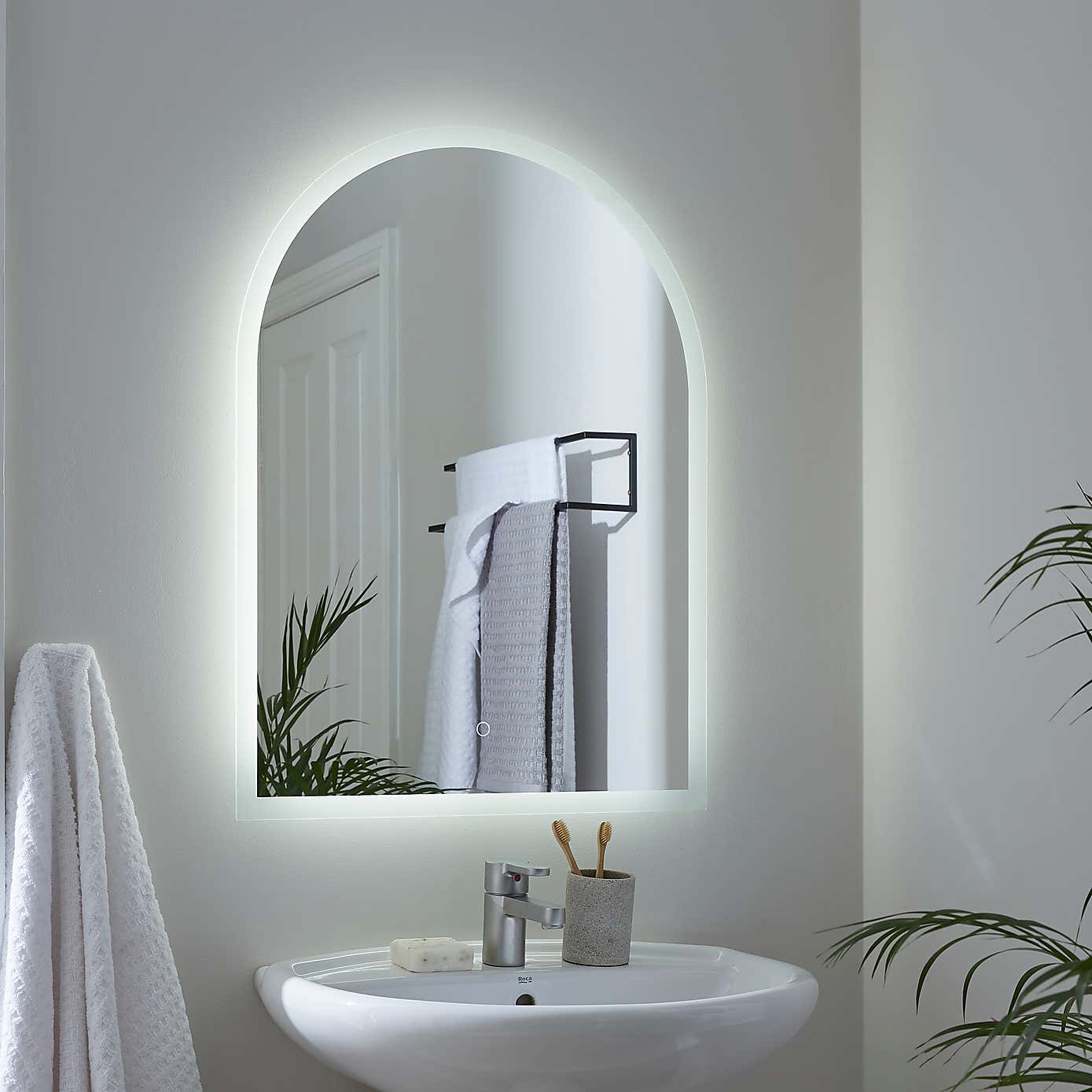 Carousel zoom image position 2 of 5