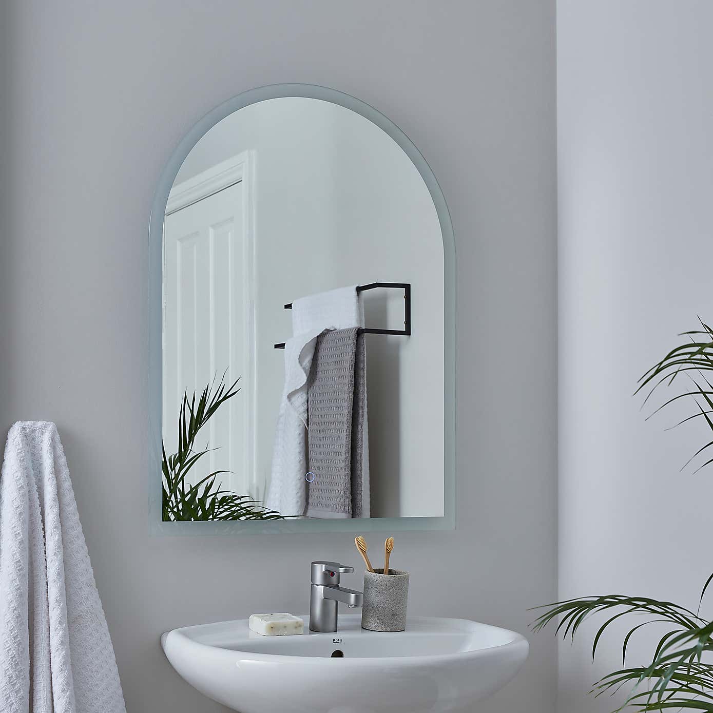 Carousel zoom image position 3 of 5