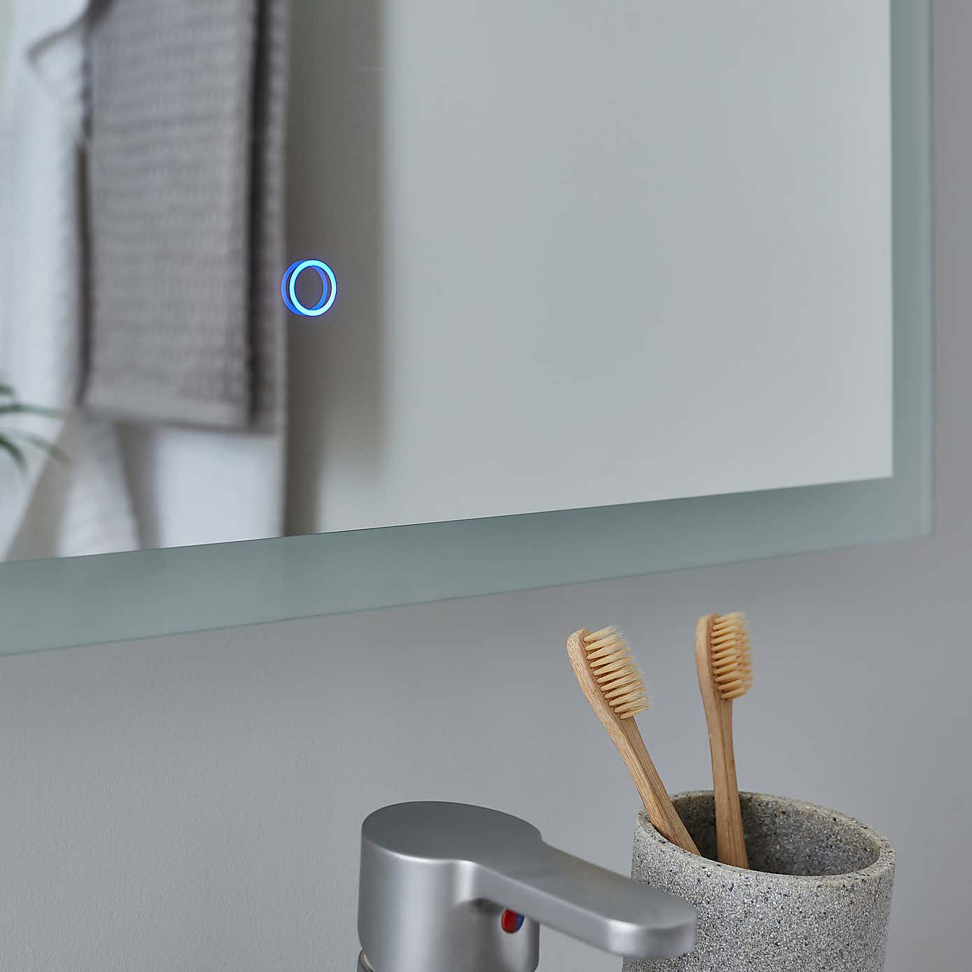 Carousel zoom image position 4 of 5