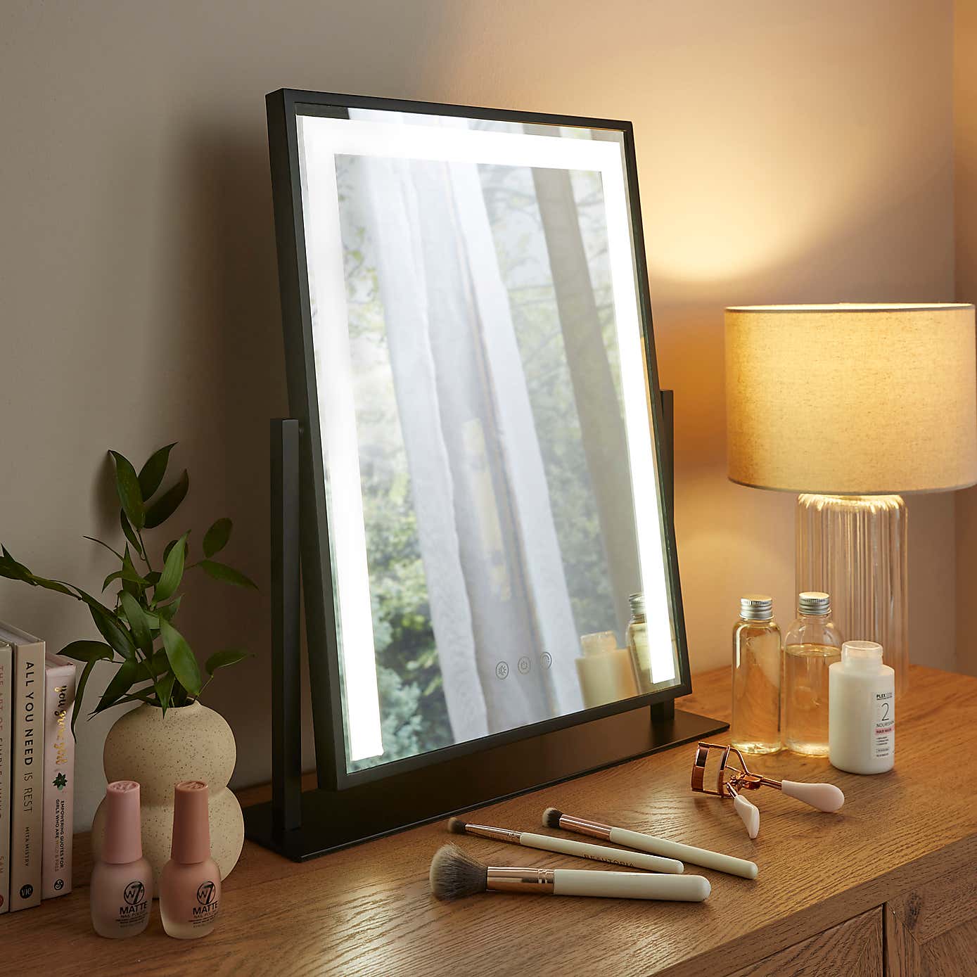 Carousel zoom image position 1 of 3