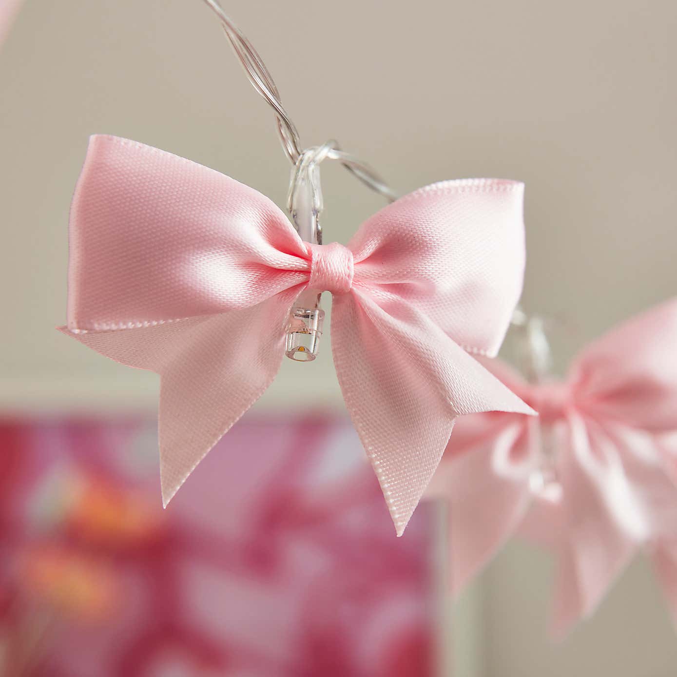 Carousel zoom image position 2 of 4