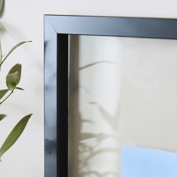 Carousel navigation image position 2 of 3