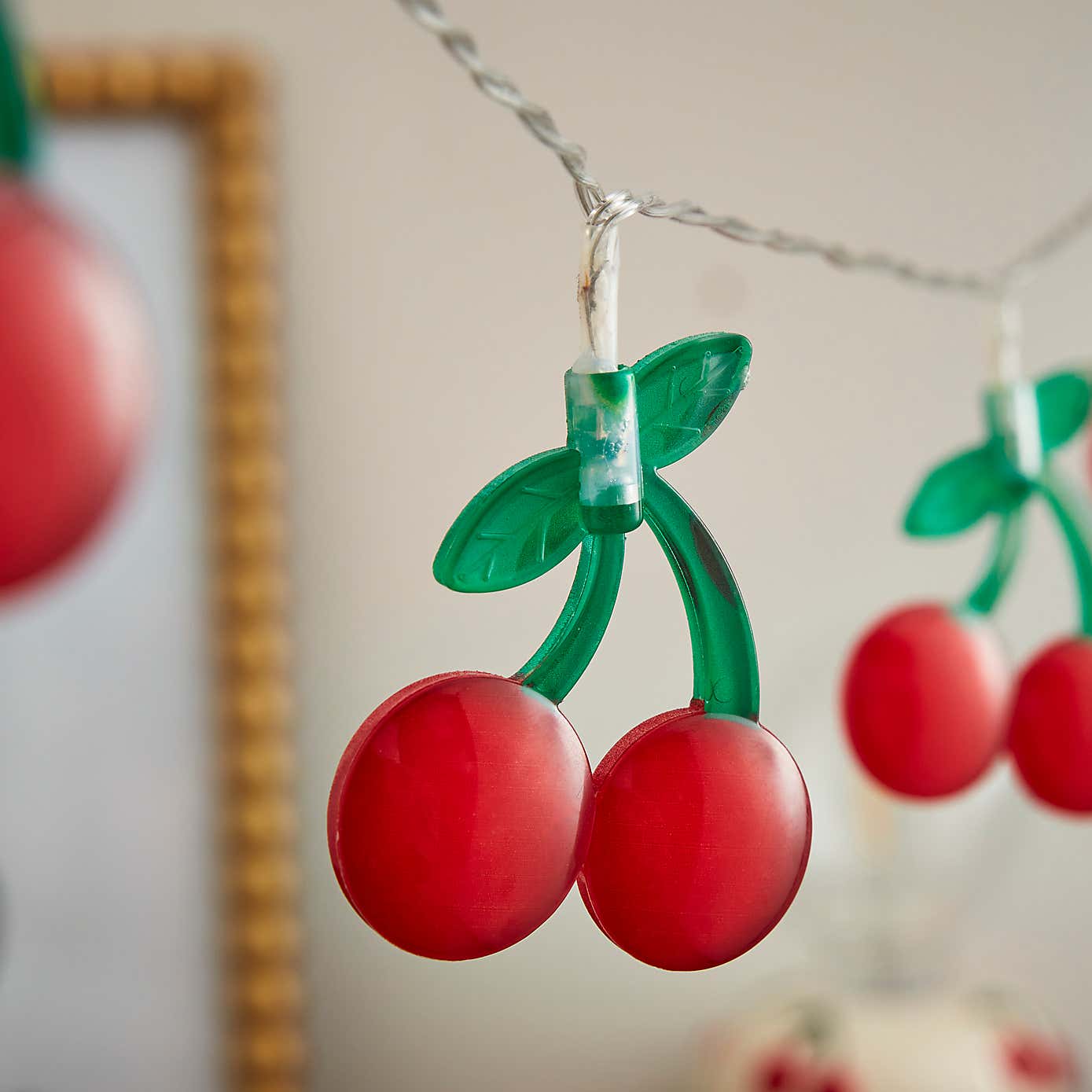 Carousel zoom image position 2 of 4