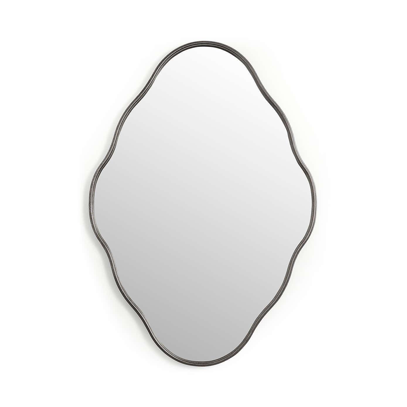 Carousel zoom image position 3 of 3