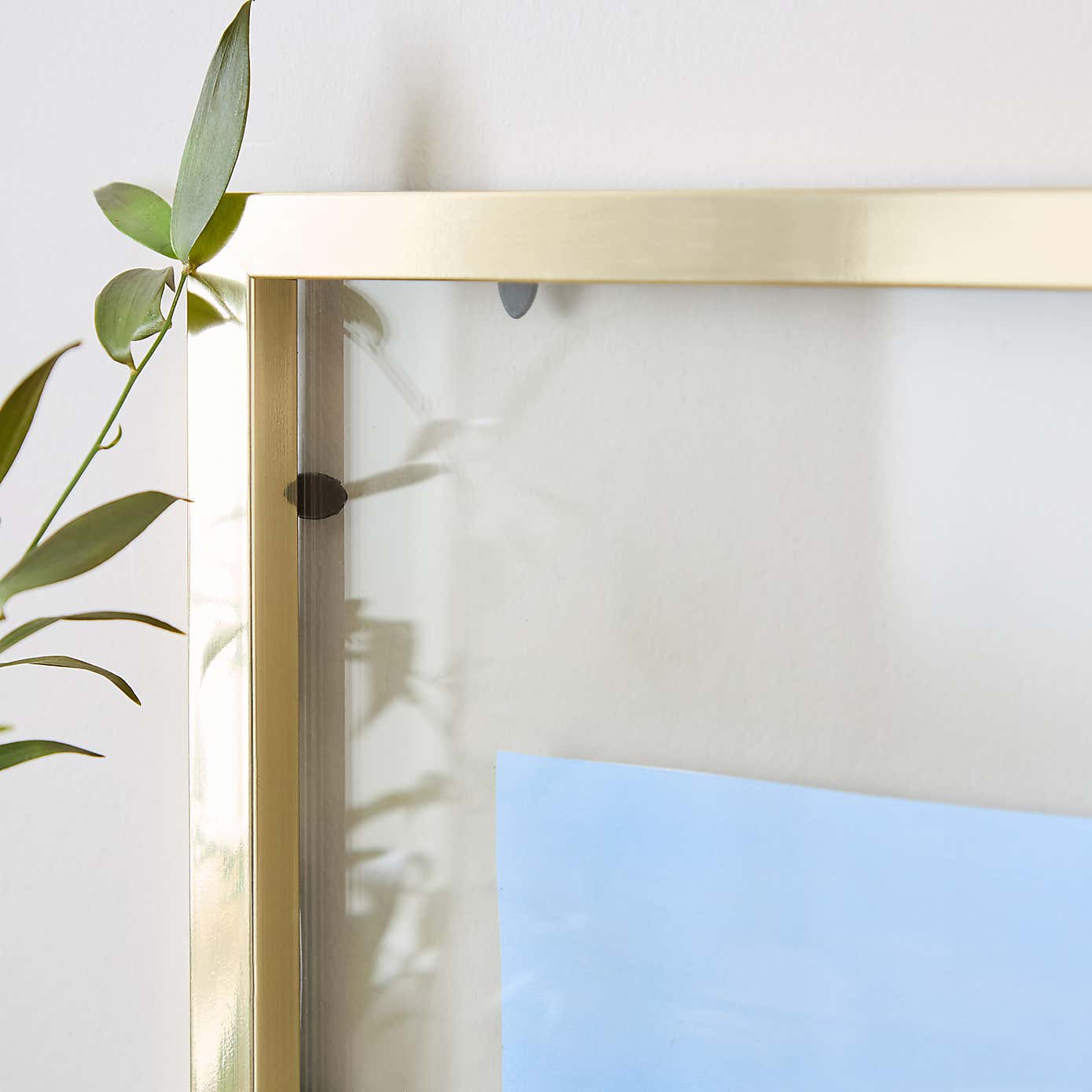 Carousel zoom image position 2 of 3