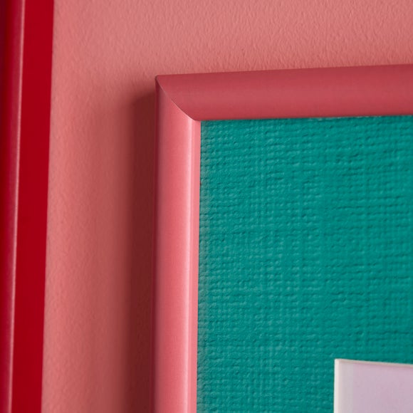 Carousel navigation image position 2 of 3