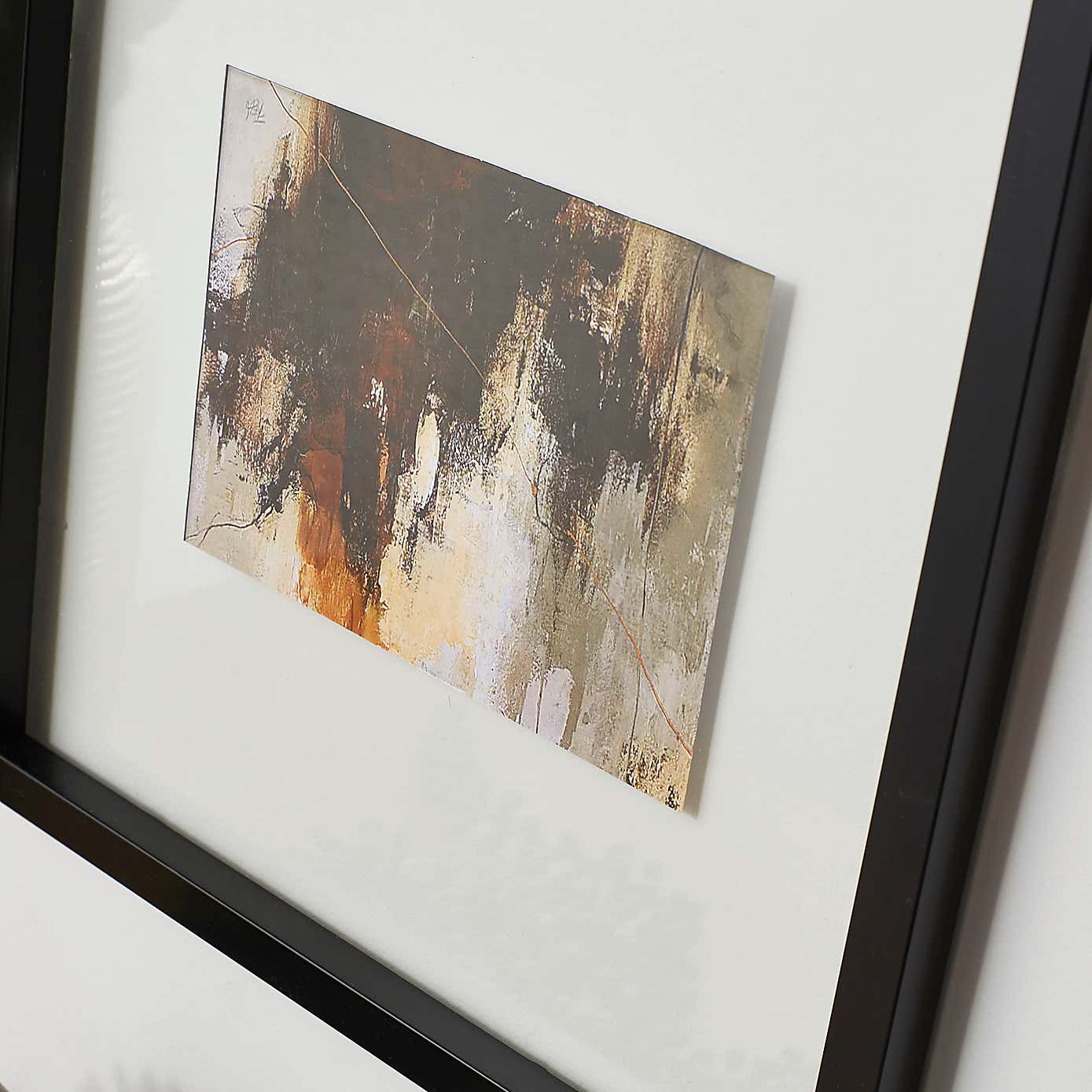 Carousel zoom image position 2 of 3