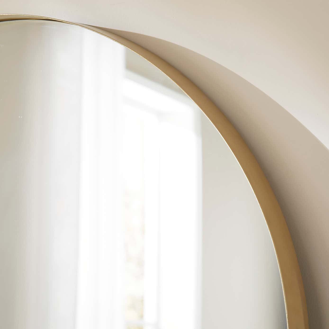 Carousel zoom image position 2 of 3