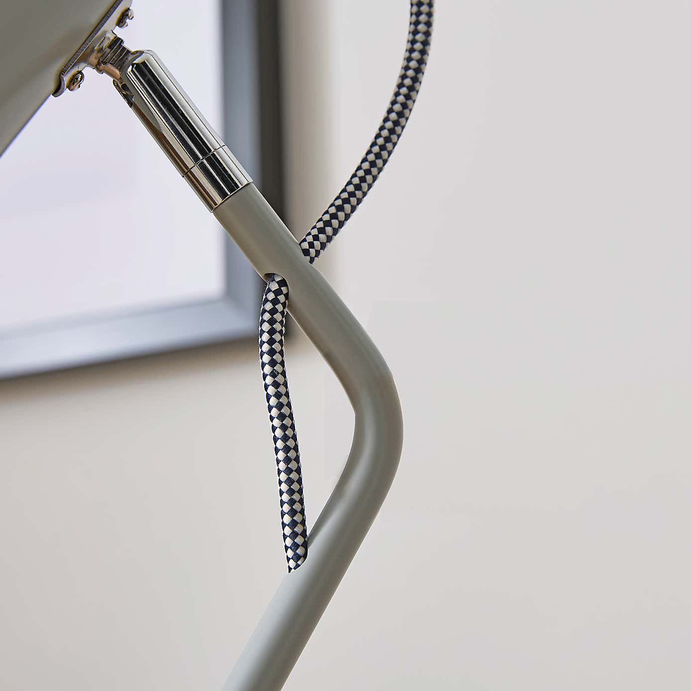 Carousel zoom image position 5 of 6